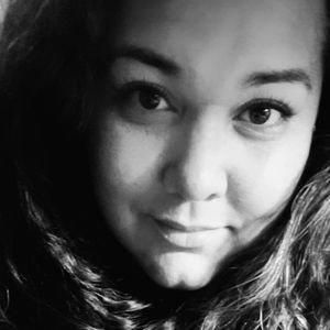 Meet your Posher, Corie